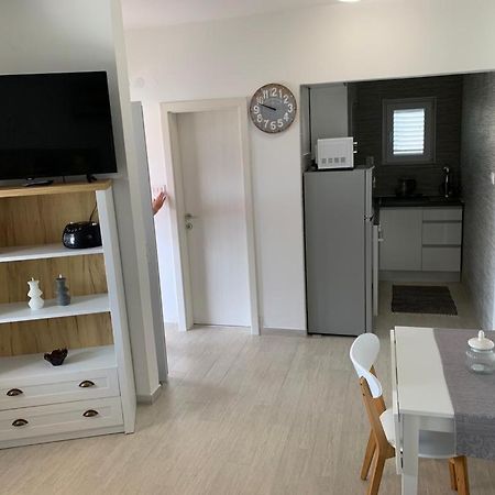 Tara'S Apartman Supetar Eksteriør bilde