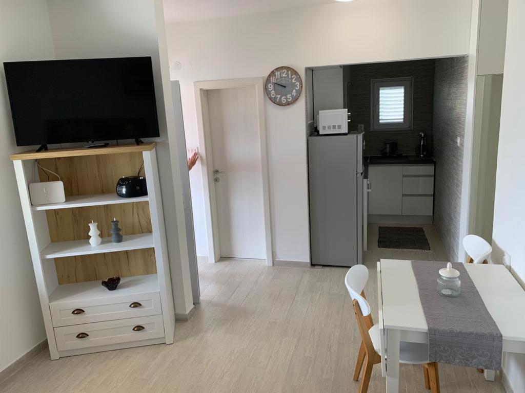 Tara'S Apartman Supetar Eksteriør bilde