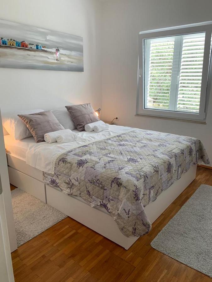 Tara'S Apartman Supetar Eksteriør bilde